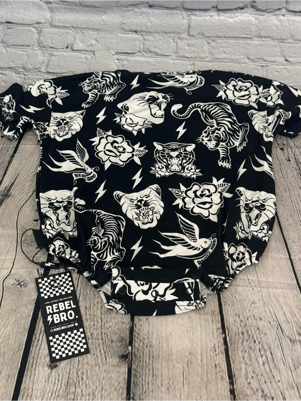 Rebel Bro Tattoo Pattern Bamboo Bubble Romper - Picture 3 of 3